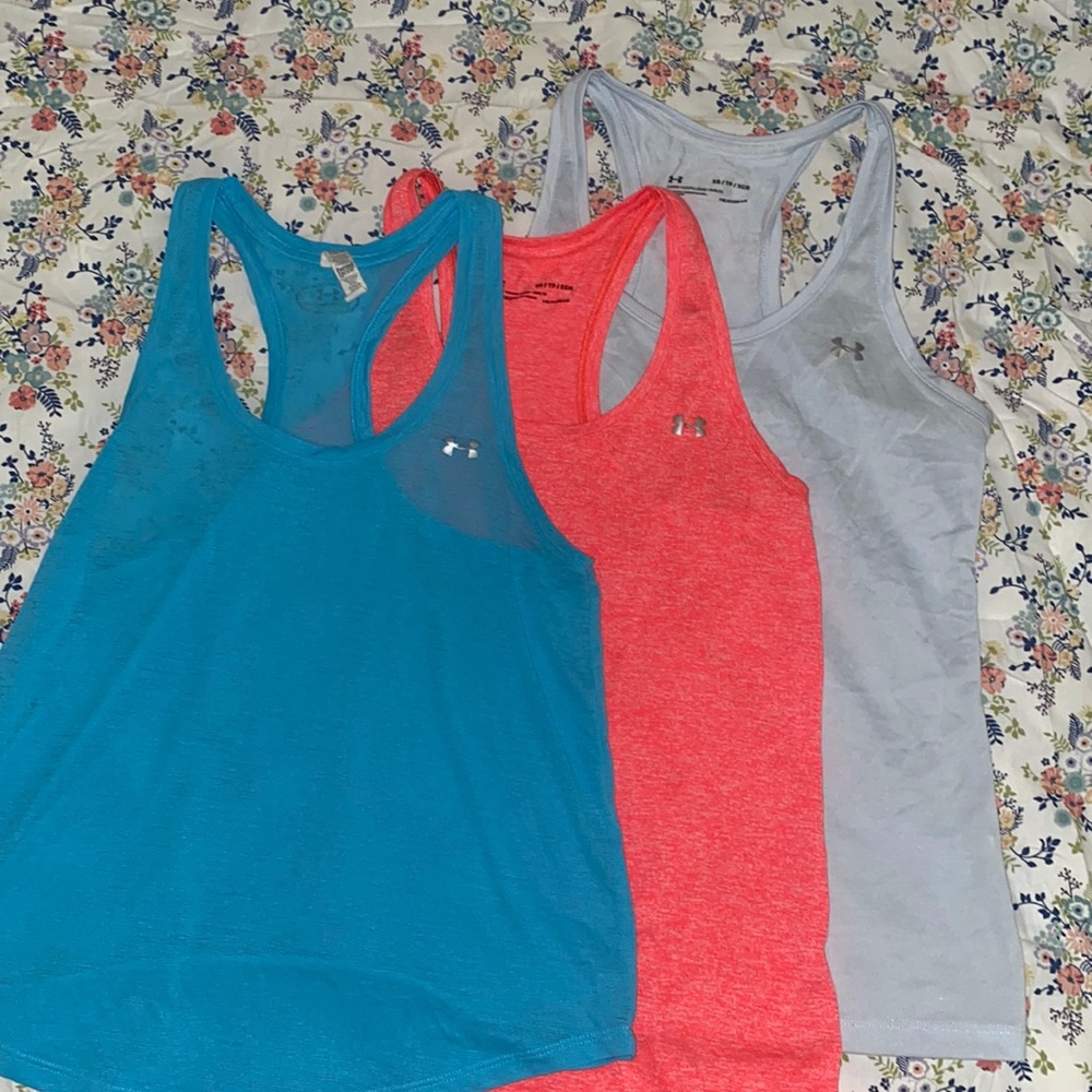 XS tank top bundle!
